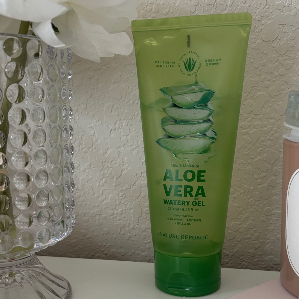 Nature Republic Aloe Vera Watery Gel - Green